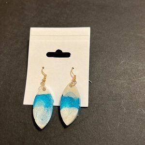 Silicone earrings blue and white